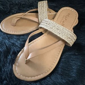 Mariella. Caramel color sandals.